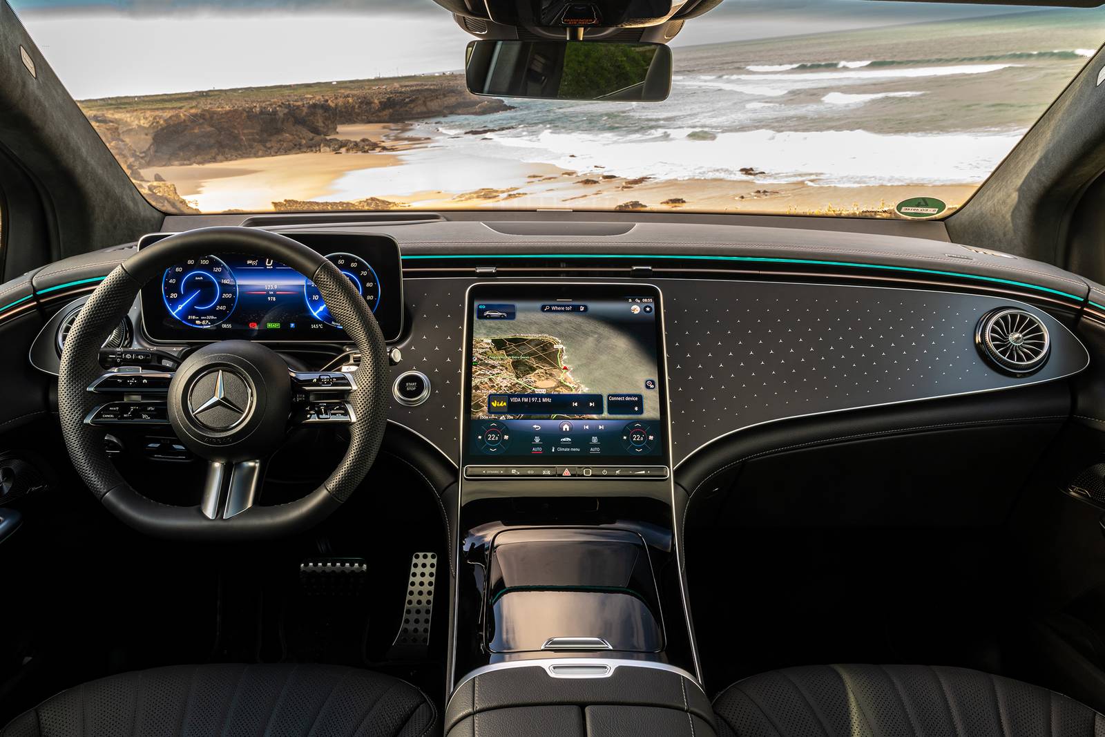 2025 Mercedes-Benz Eqe interior D