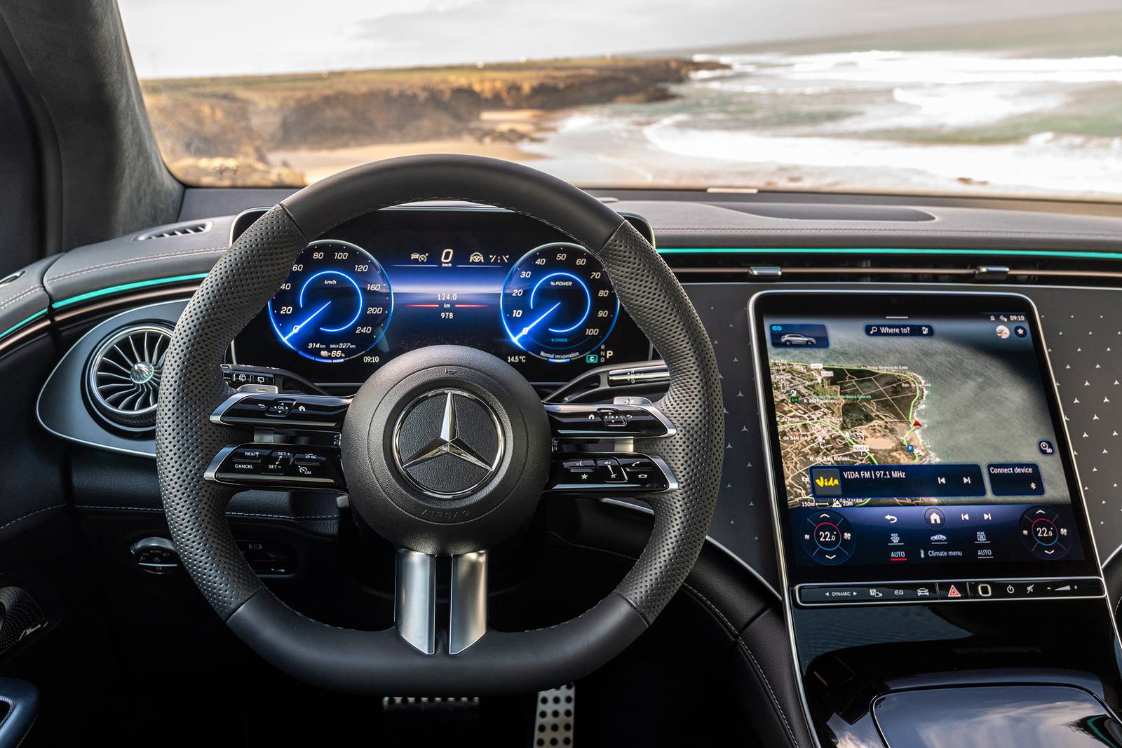 2025 Mercedes-Benz Eqe interior SWD