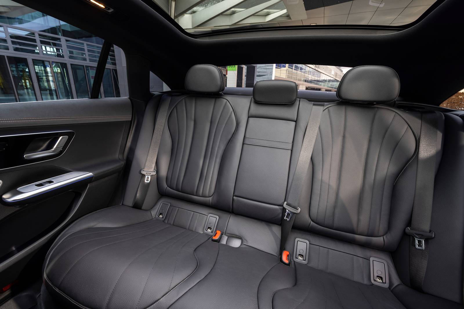 2024 Mercedes-Benz Eqe interior DETAIL