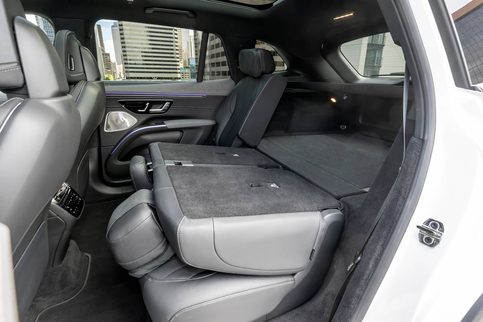 2025 Mercedes-Benz Eqs interior RSD