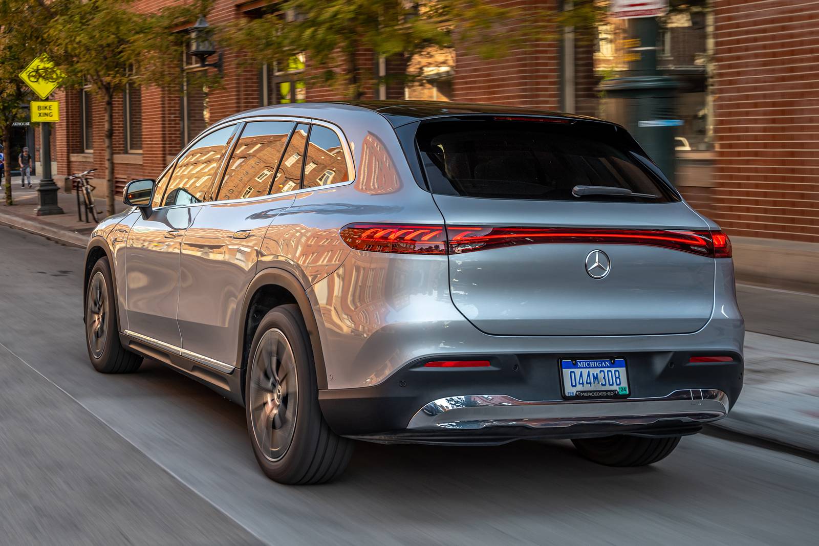 2025 Mercedes-Benz Eqs exterior F