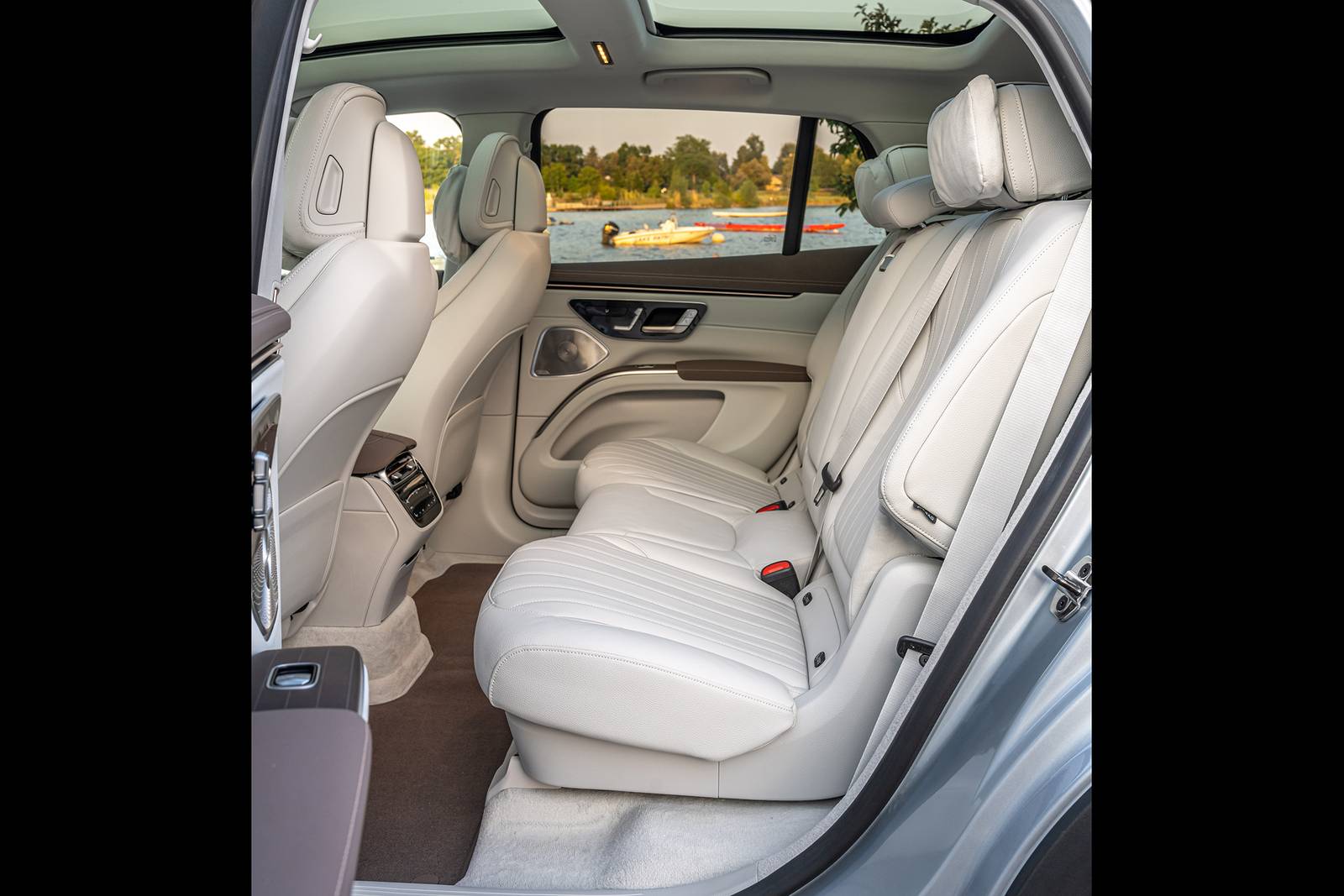 2025 Mercedes-Benz Eqs interior RI