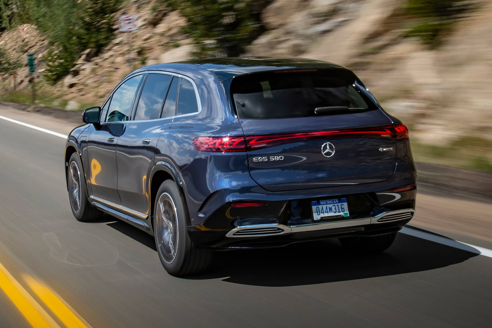 2025 Mercedes-Benz Eqs exterior F