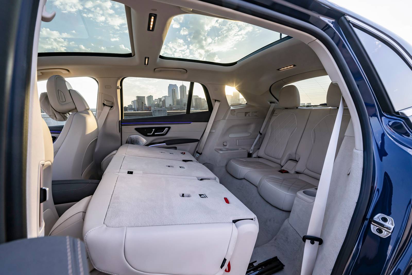 2025 Mercedes-Benz Eqs interior RSD