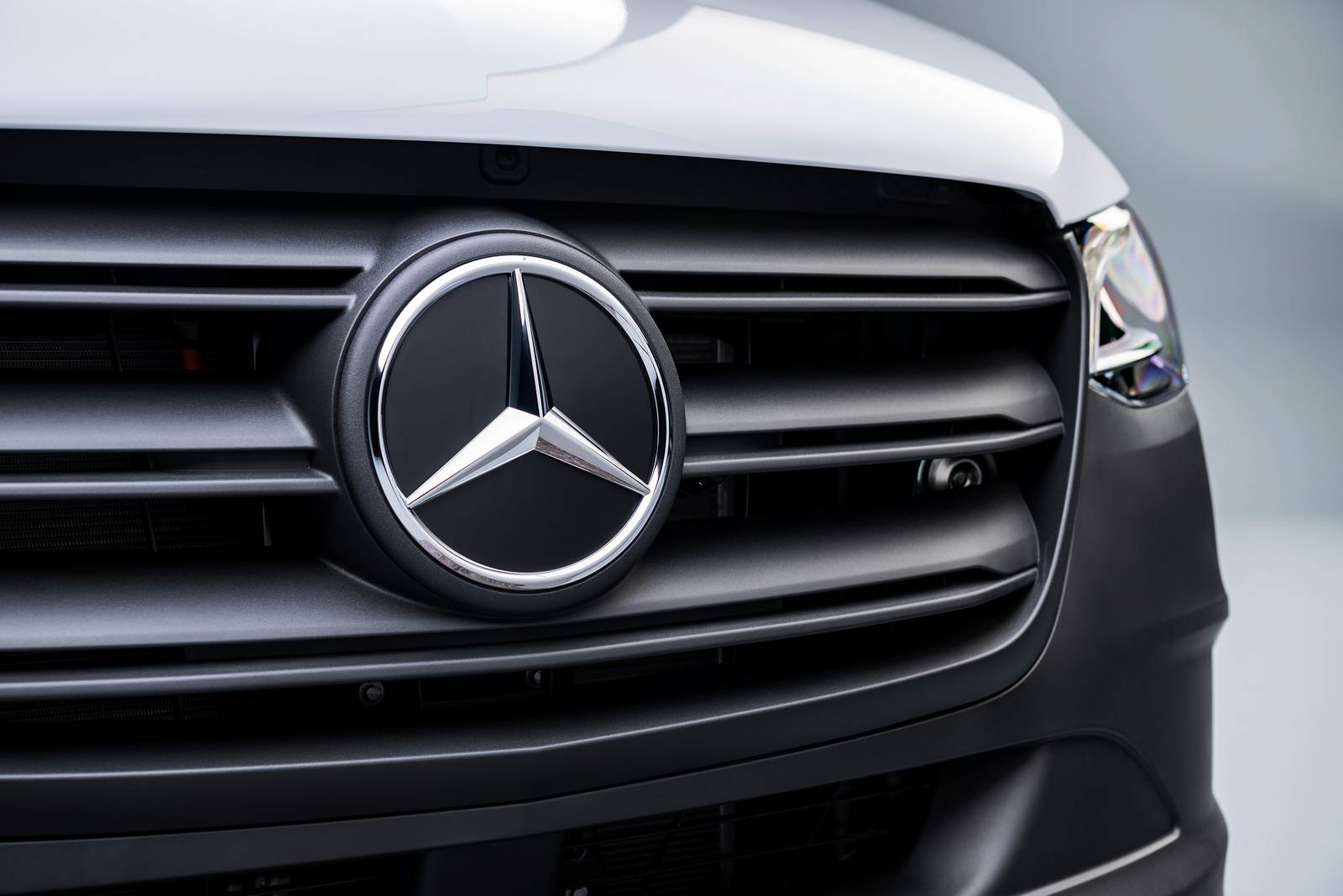 2025 Mercedes-Benz Esprinter exterior FBDG