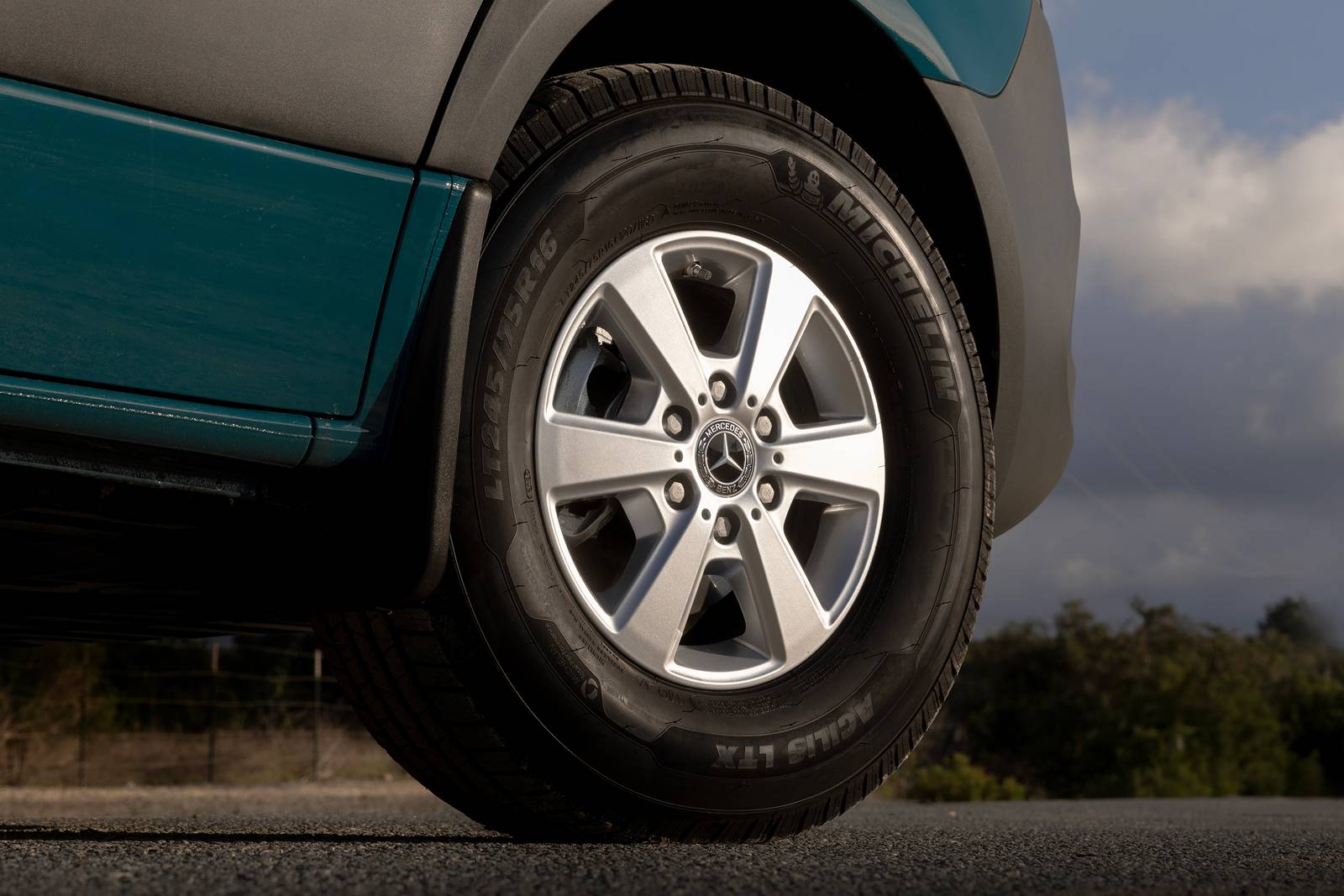 2025 Mercedes-Benz Esprinter exterior W