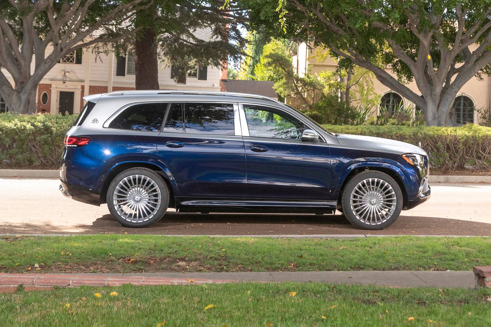 Mercedes-Benz Maybach GLS GLS 600 4dr SUV Profile