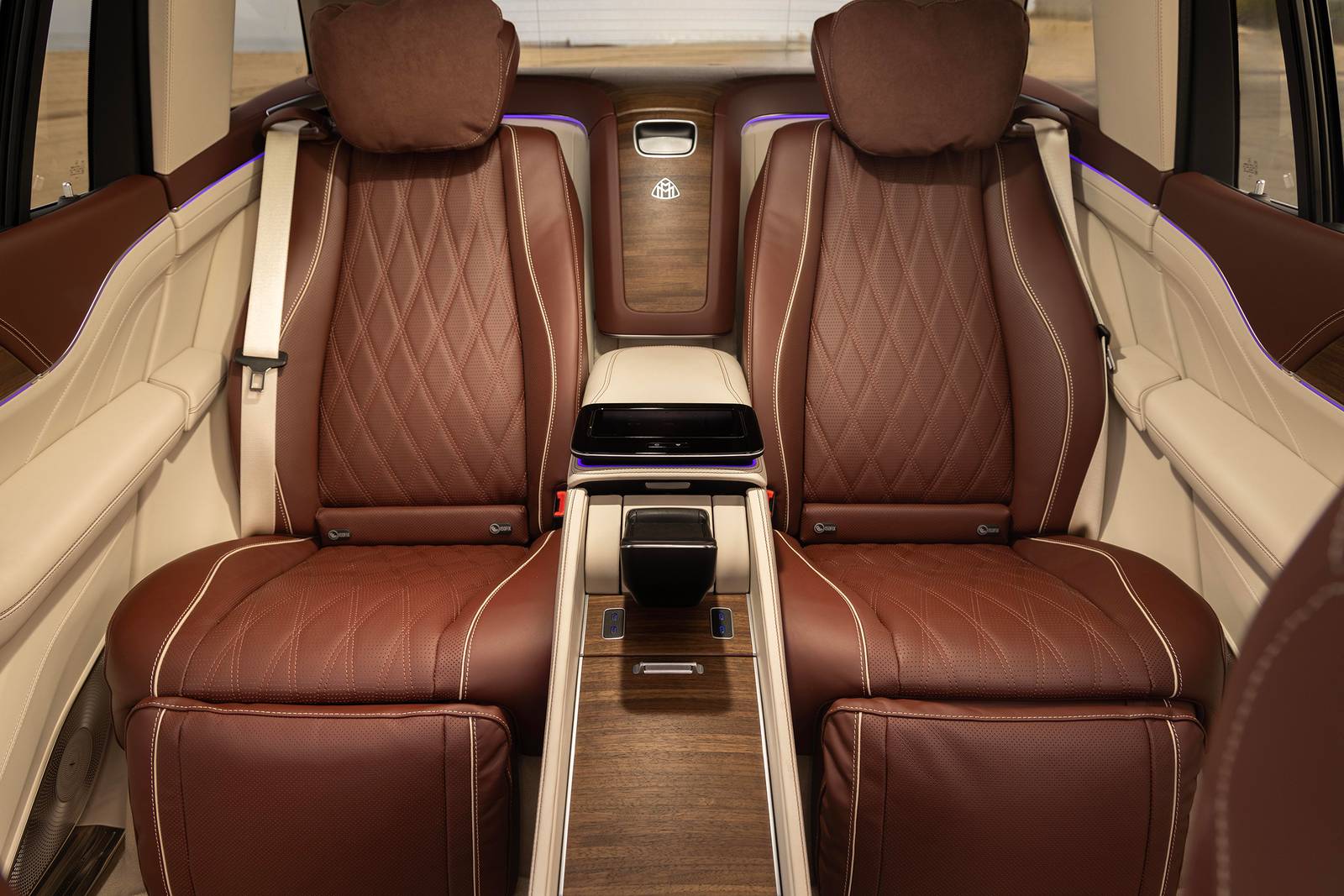 2025 Mercedes-Benz Maybach interior RI