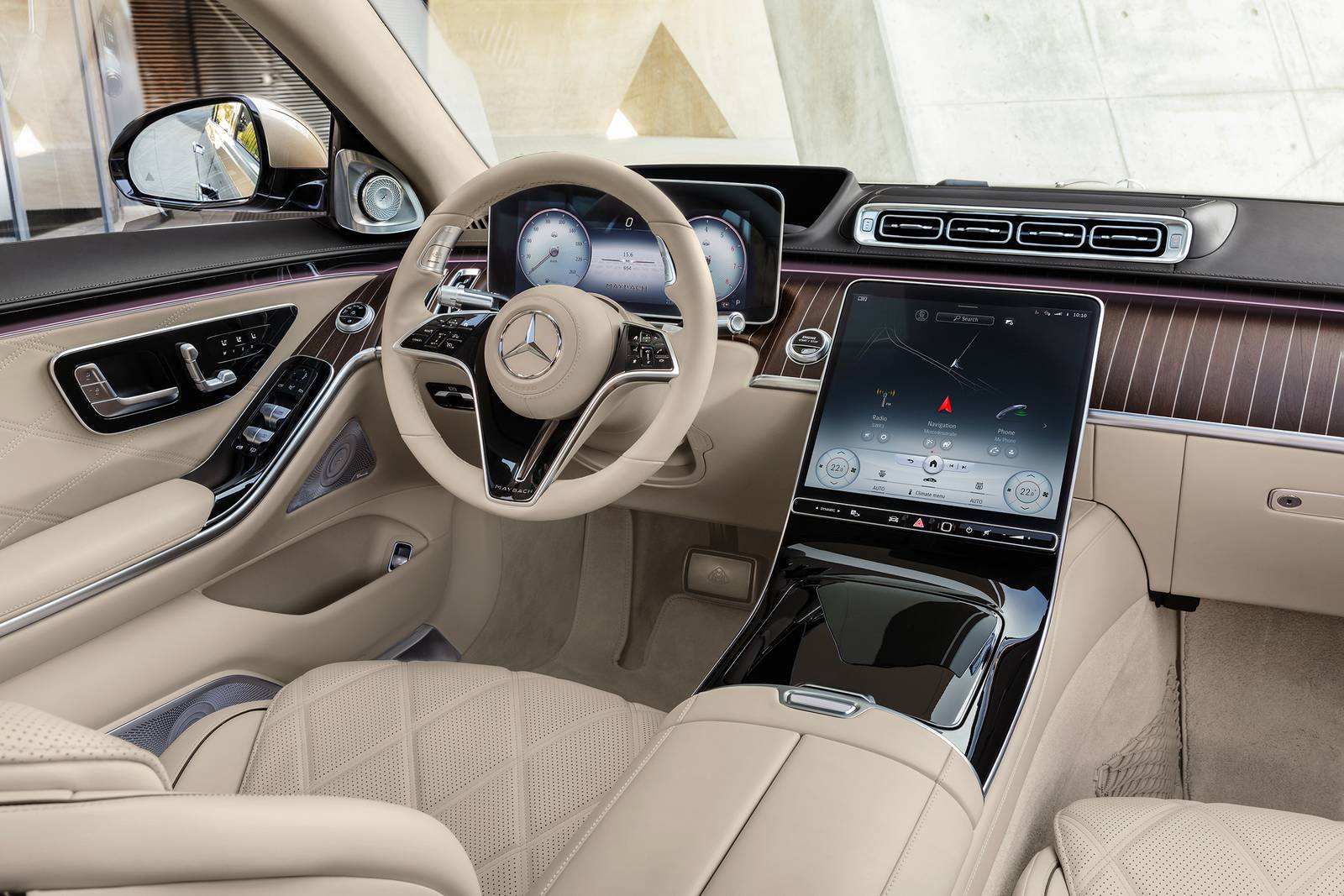 2022 Mercedes-Benz Maybach interior SWD