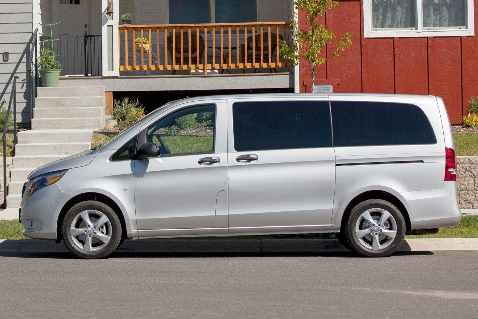 2016 Mercedes-Benz Metris Passenger Passenger Minivan Exterior