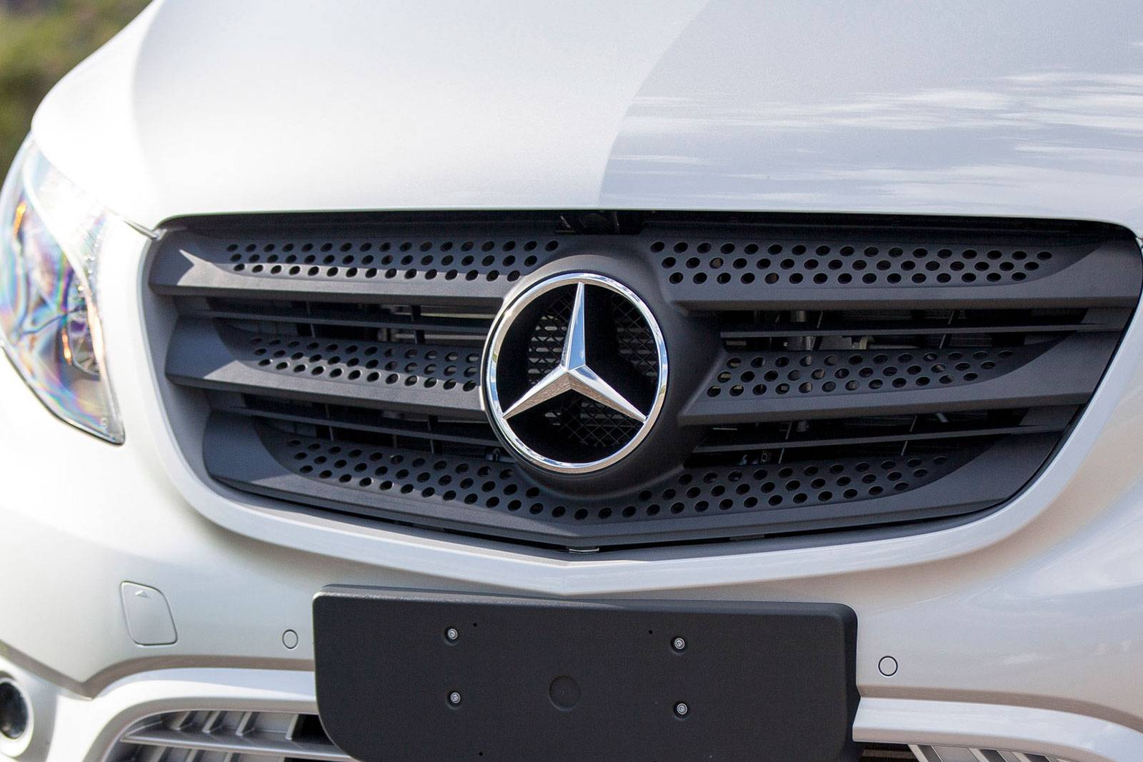 2018 Mercedes-Benz Metris exterior FBDG