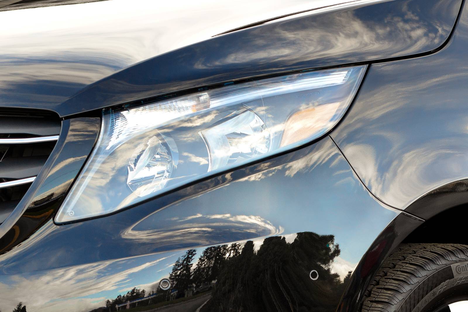 2021 Mercedes-Benz Metris Passenger Passenger Minivan Exterior Detail