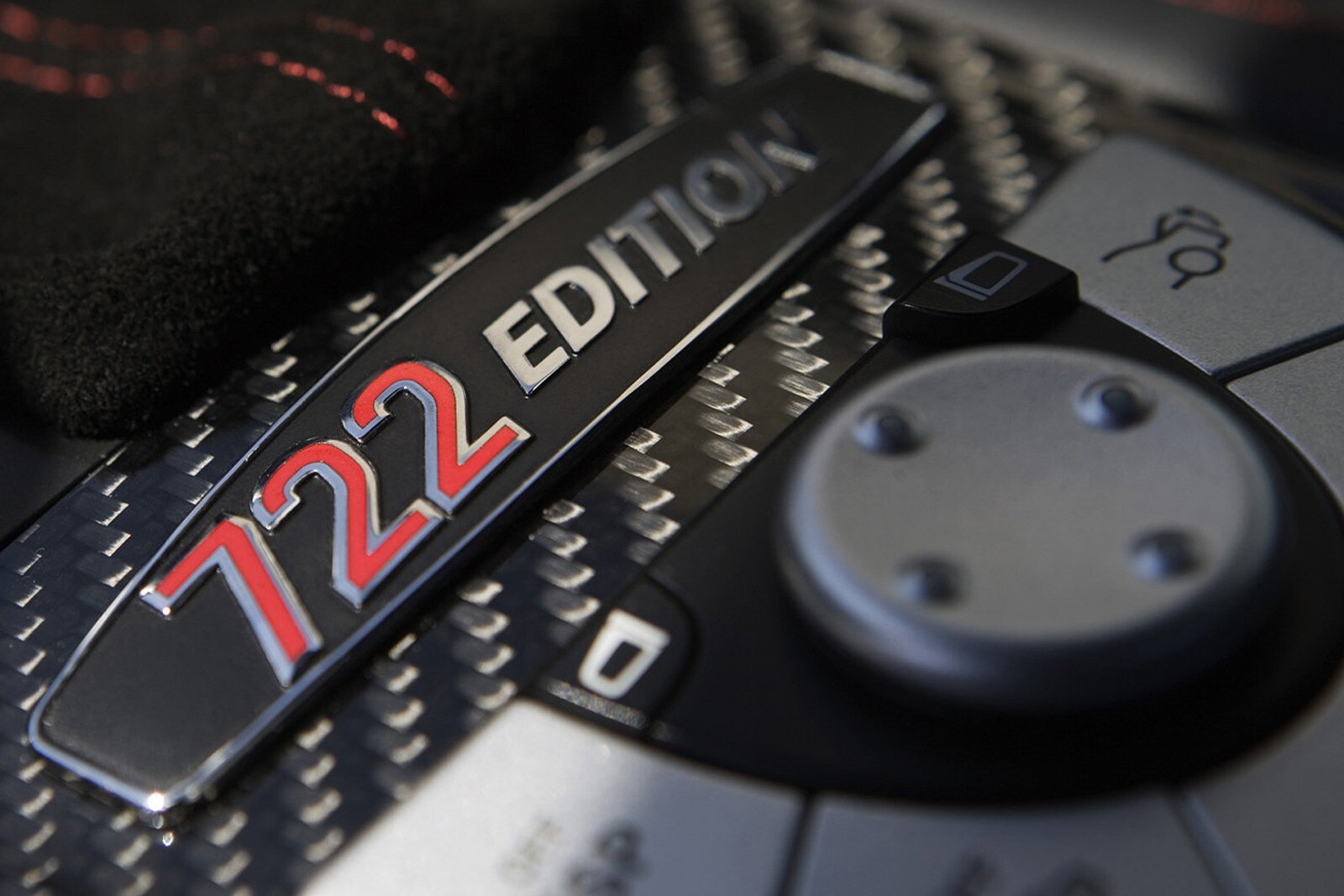 2007 Mercedes-Benz SLR McLaren interior DETAIL