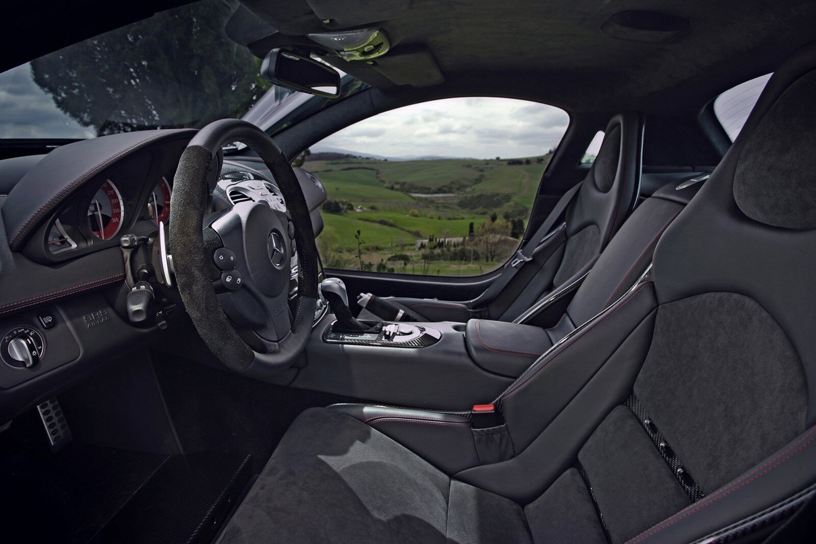 2007 Mercedes-Benz SLR McLaren interior I