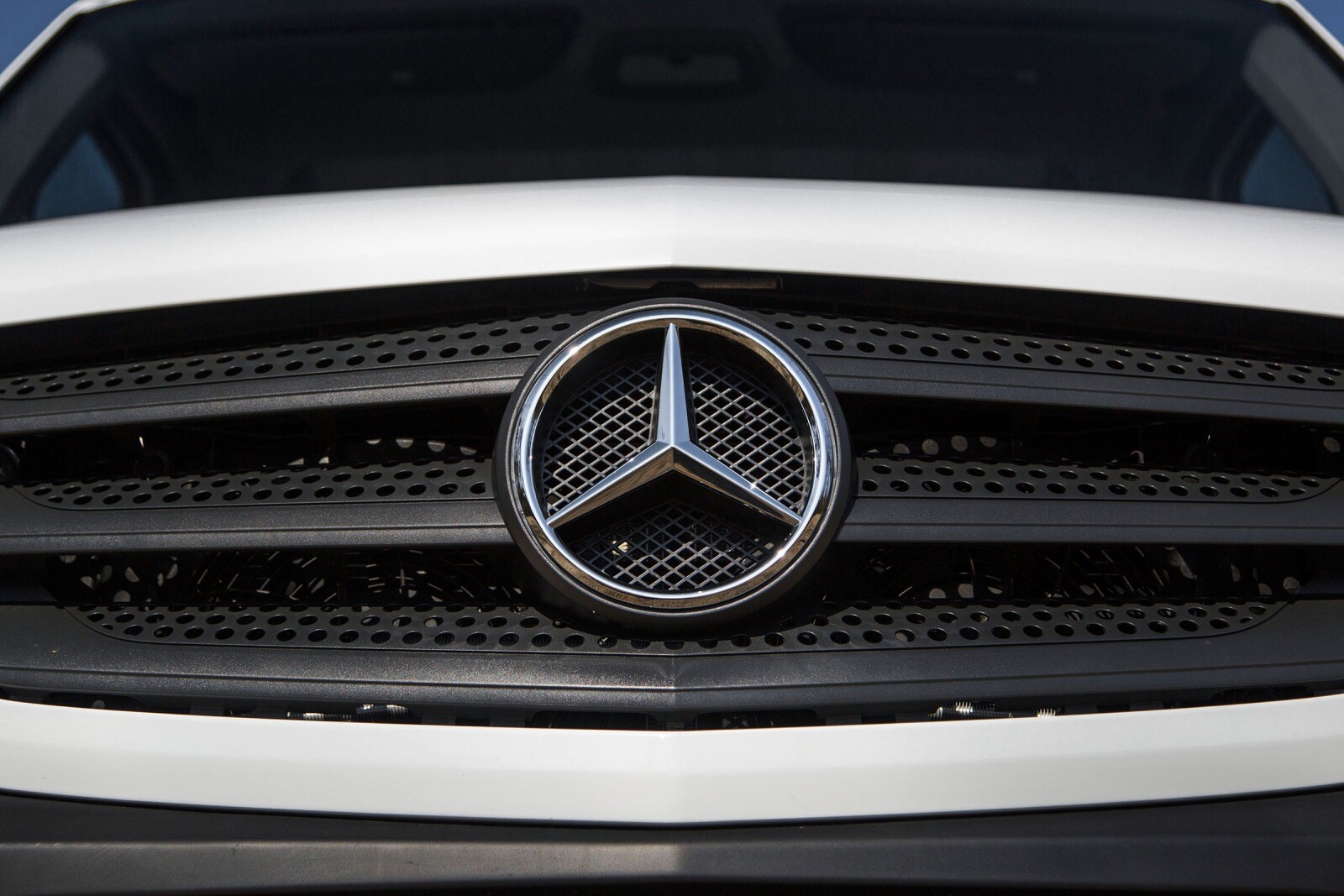 2016 Mercedes-Benz Sprinter exterior FBDG