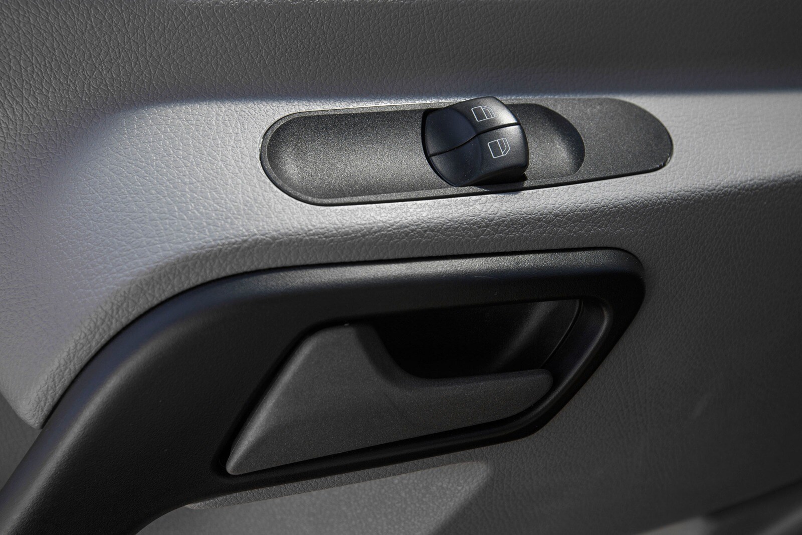 2016 Mercedes-Benz Sprinter interior DETAIL