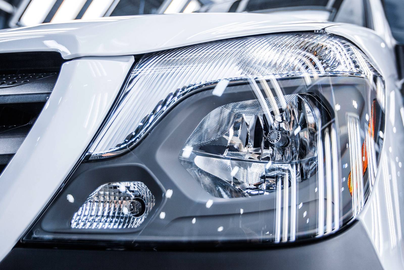 2017 Mercedes-Benz Sprinter exterior EDETAIL