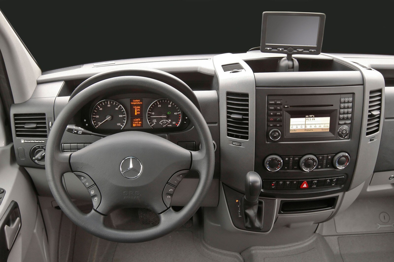 2012 Mercedes-Benz Sprinter interior D