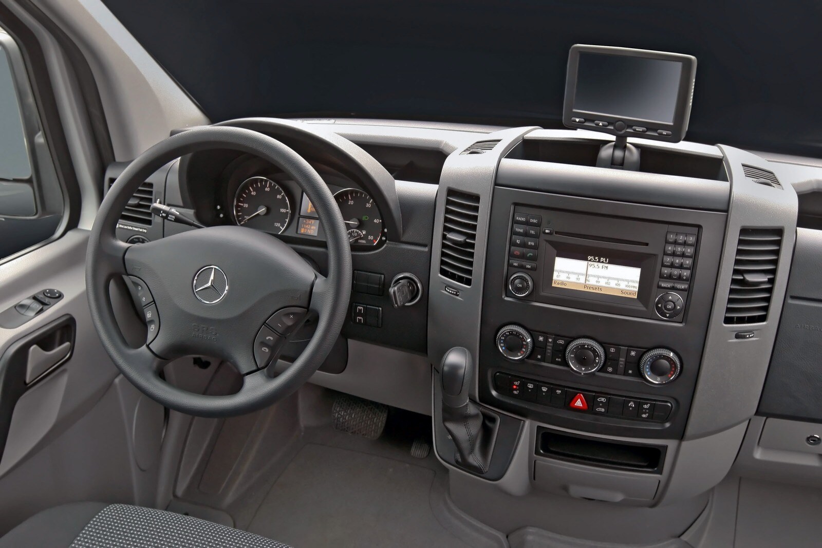2014 Mercedes-Benz Sprinter interior I