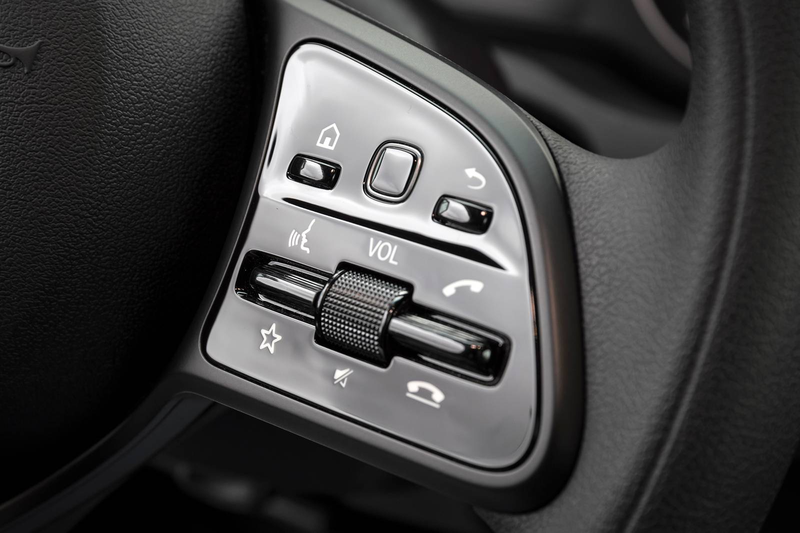 2021 Mercedes-Benz Sprinter interior AUXCTRL