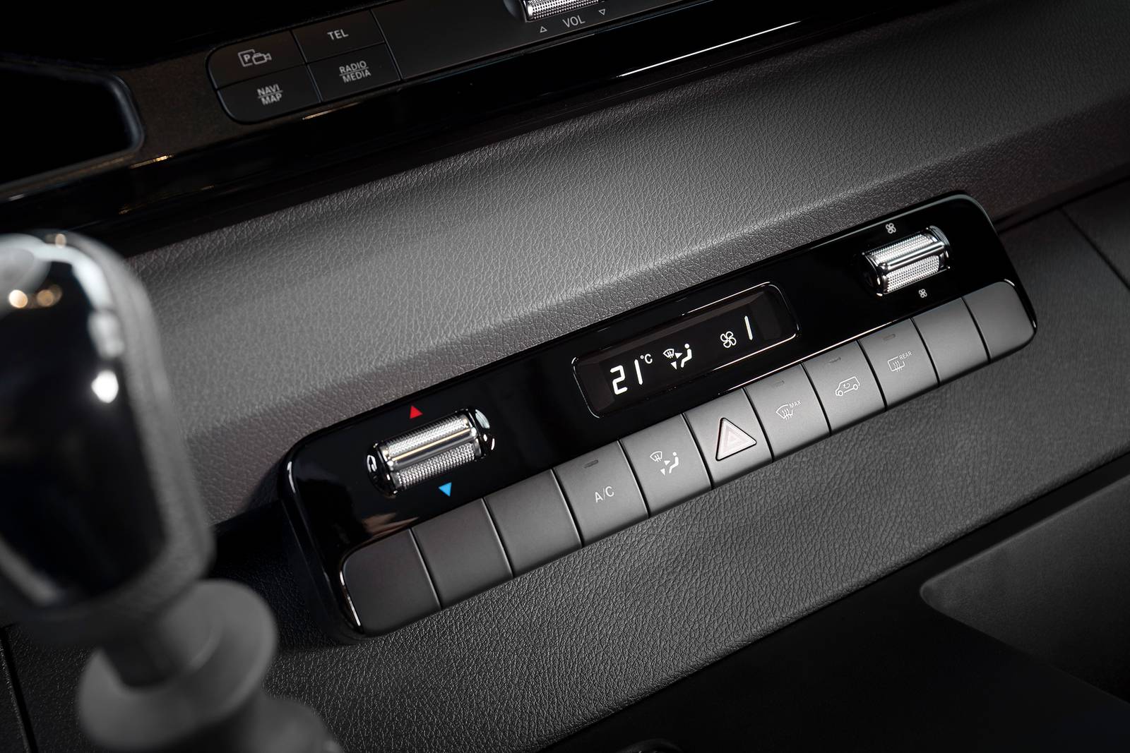 2023 Mercedes-Benz Sprinter interior DETAIL