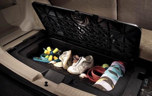 2011 Mercury Mariner Hybrid interior DETAIL