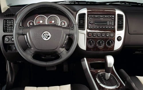 2005 Mercury Mariner interior I