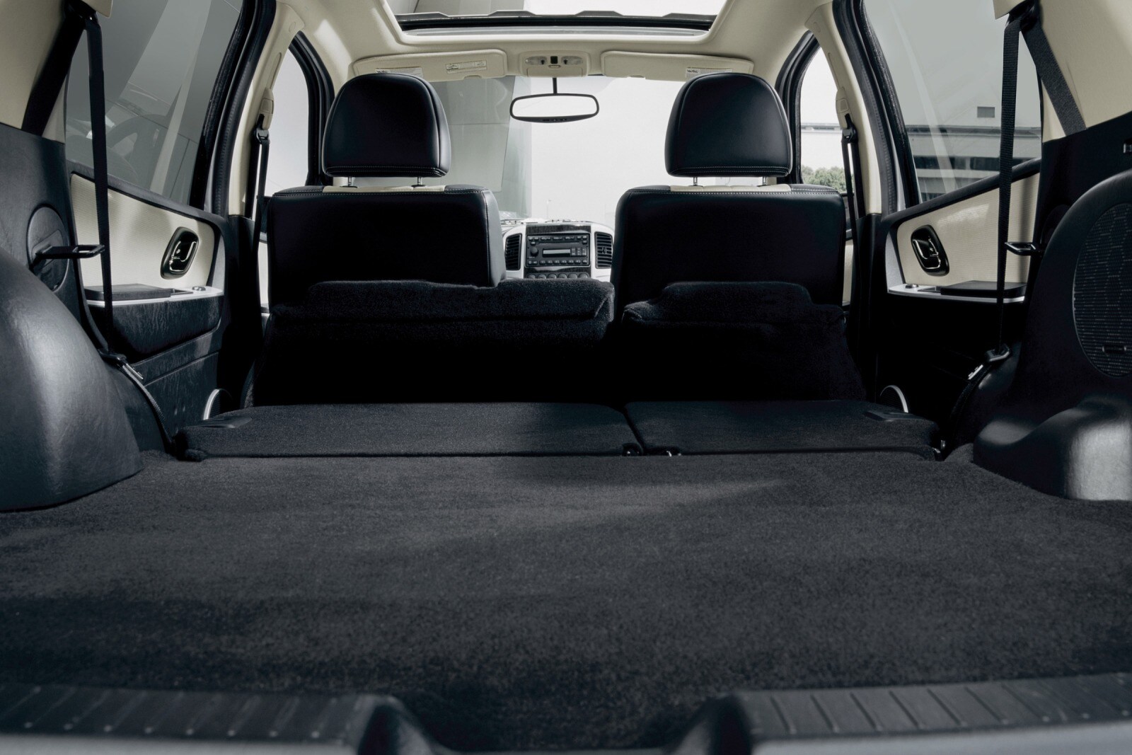 2007 Mercury Mariner Hybrid interior CARGO