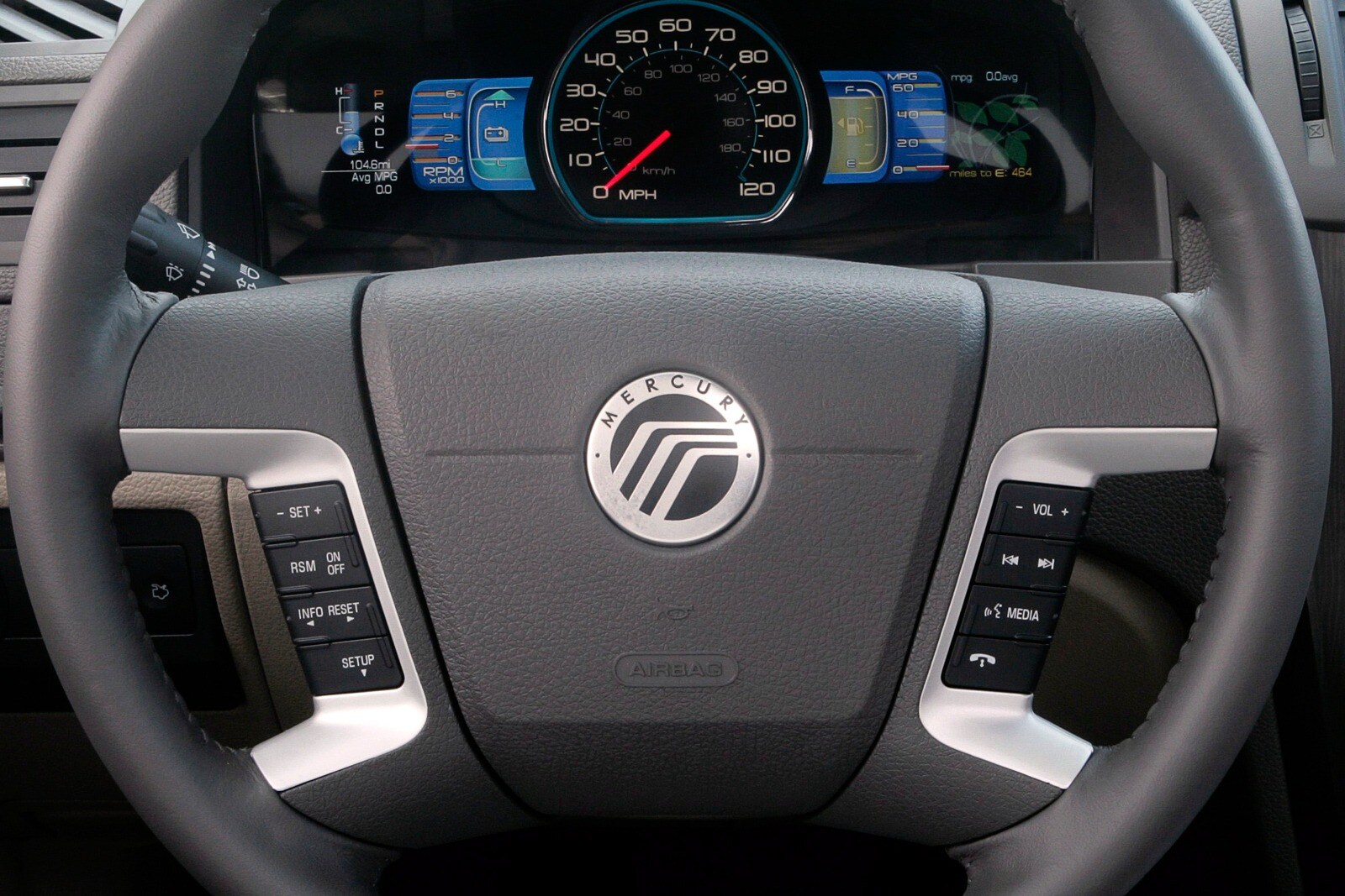 2009 Mercury Milan interior AUXCTRL
