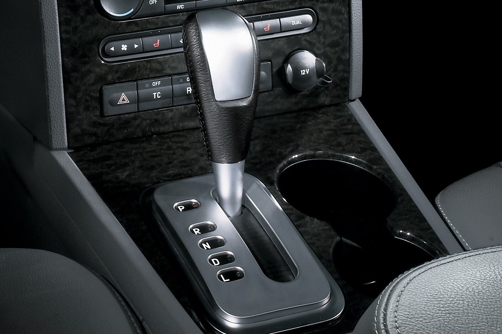 2007 Mercury Montego interior SHF