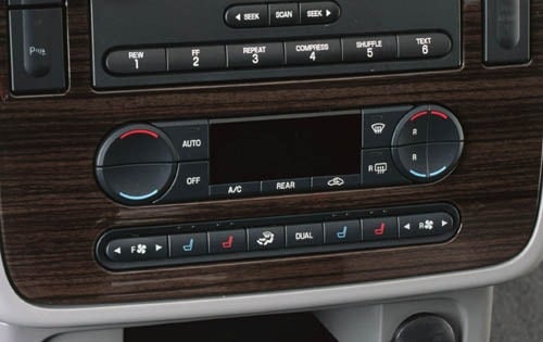 2005 Mercury Monterey interior CC