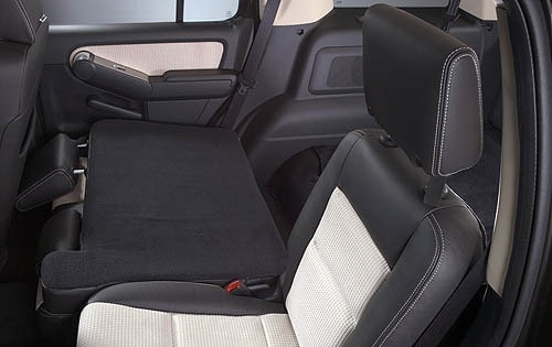 2007 Mercury Mountaineer interior RI