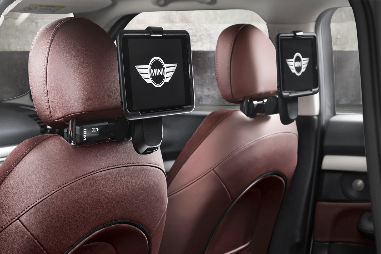 2017 MINI Clubman interior DETAIL