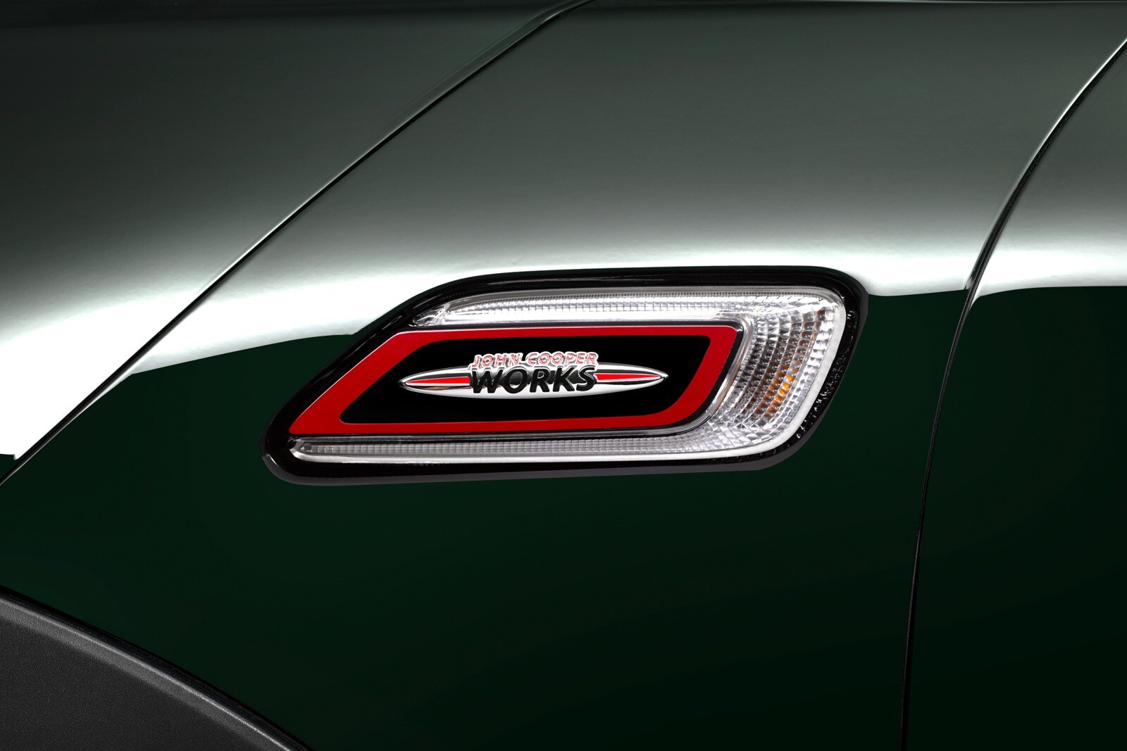 2017 MINI Clubman — OEM photo 5