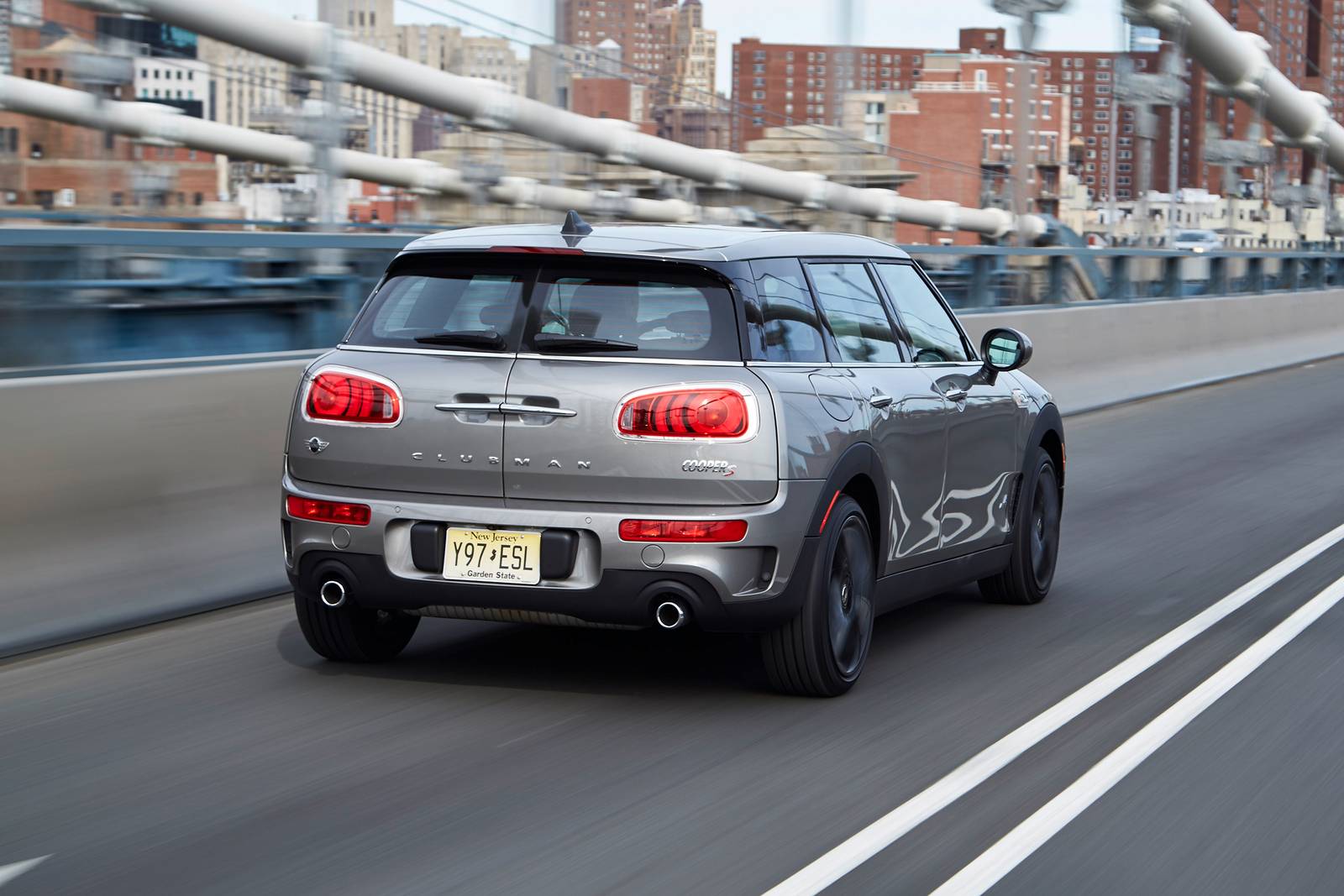 MINI Clubman Cooper S ALL4 4dr Hatchback Exterior. Options Shown.