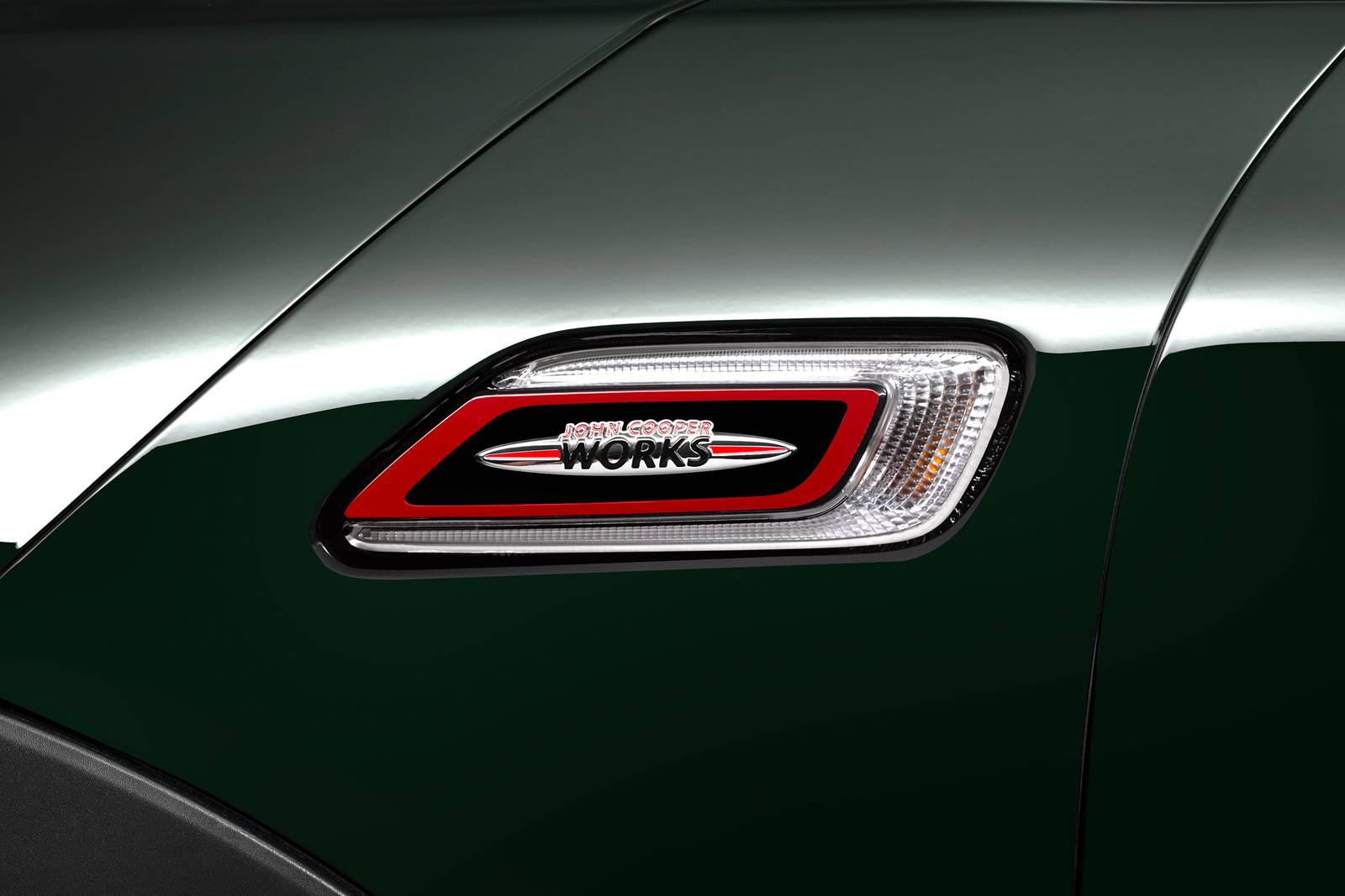 2018 MINI Clubman — OEM photo 3