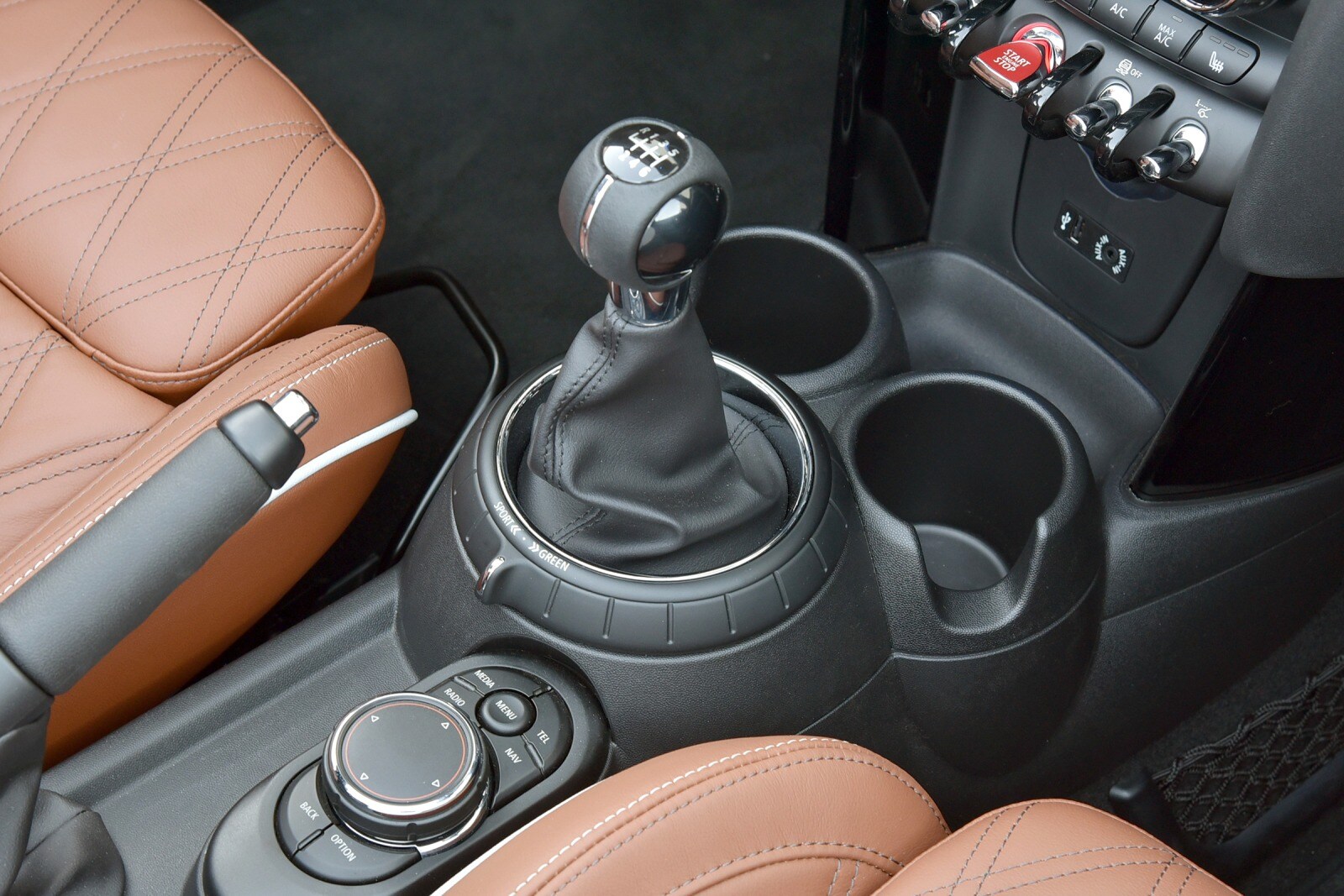 2018 Mini Convertible interior SHF