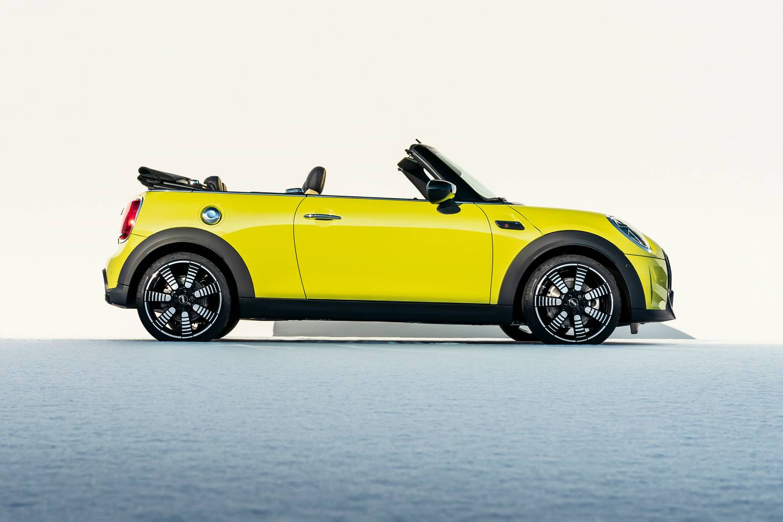 2023 Mini Convertible exterior S