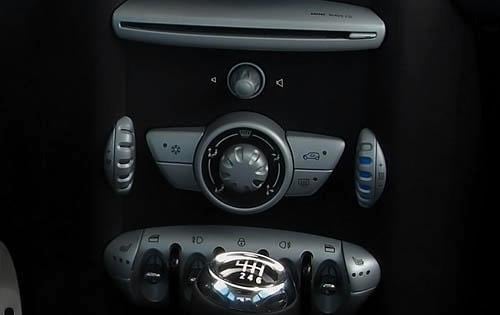 2008 MINI Cooper front safety CC