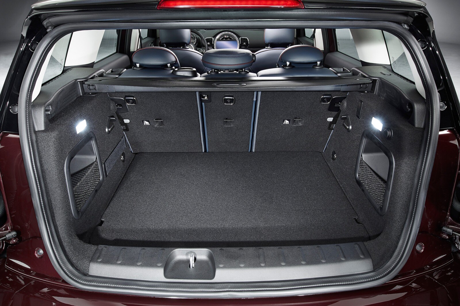 2016 MINI Cooper Clubman front safety CARGO