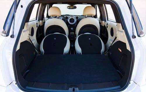 2011 MINI Cooper Countryman interior CARGO
