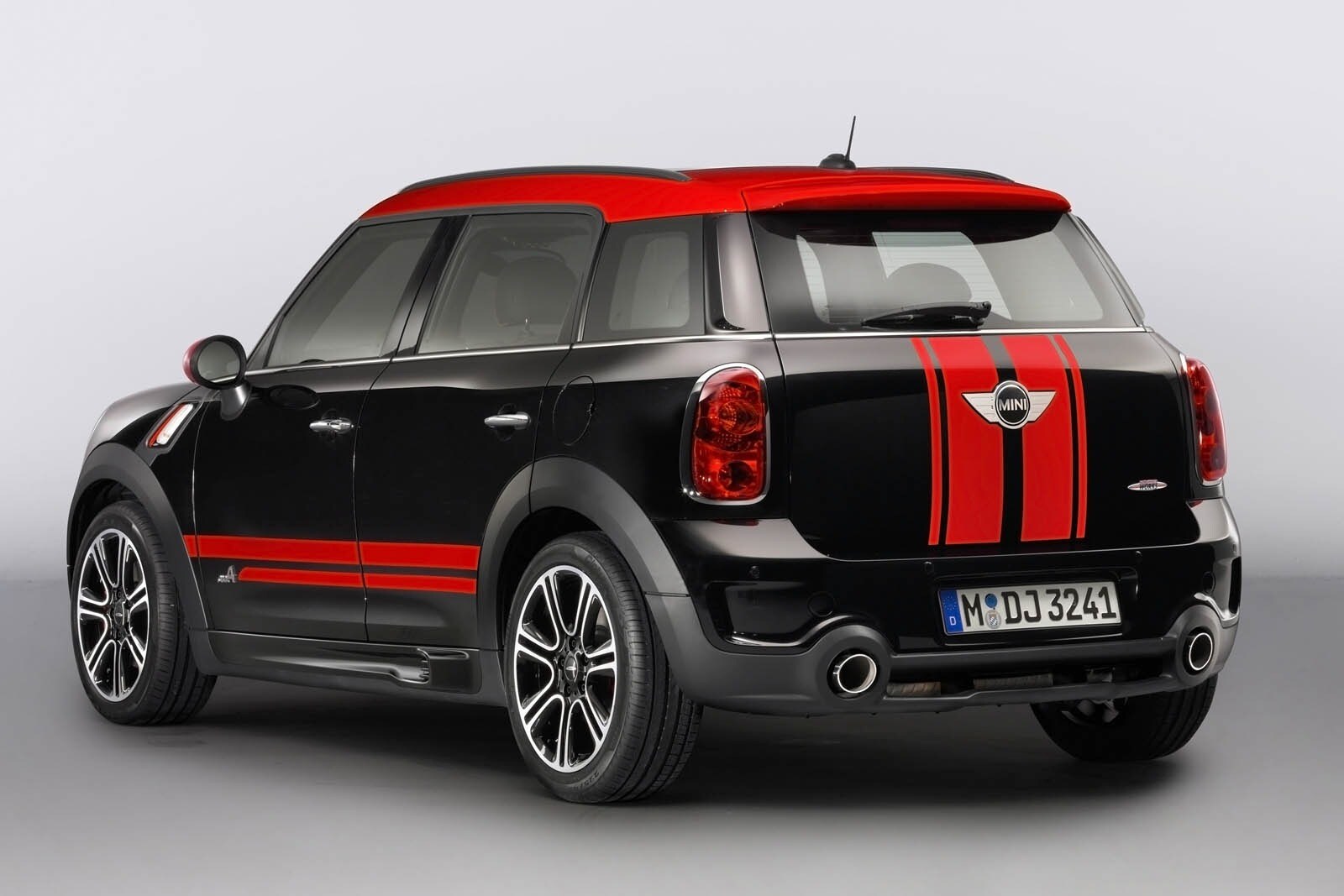2013 MINI Cooper Countryman John Cooper Works ALL4 Wagon Exterior