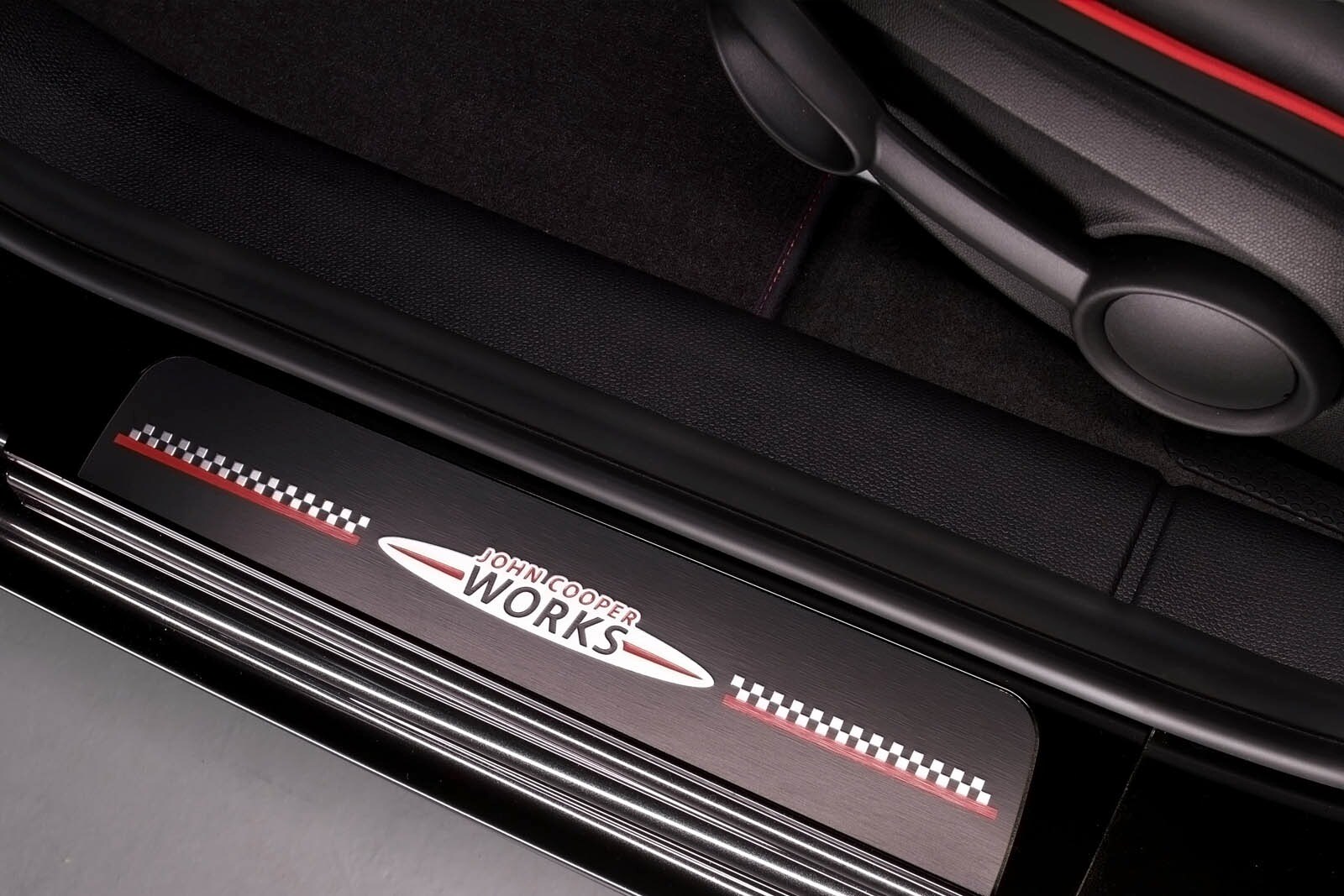 2013 MINI Cooper Countryman interior DETAIL