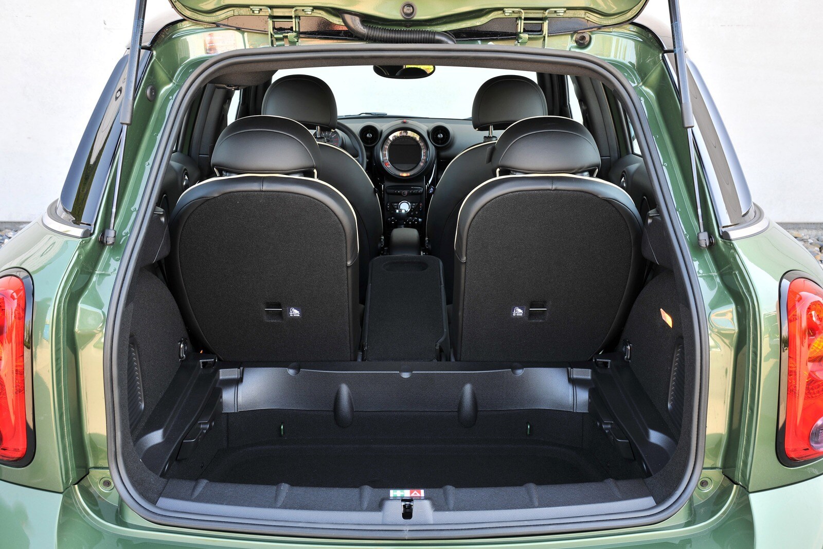2015 MINI Cooper Convertible front safety CARGO