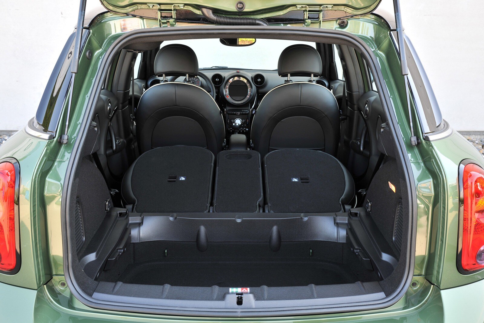 2016 Mini Cooper interior CARGO