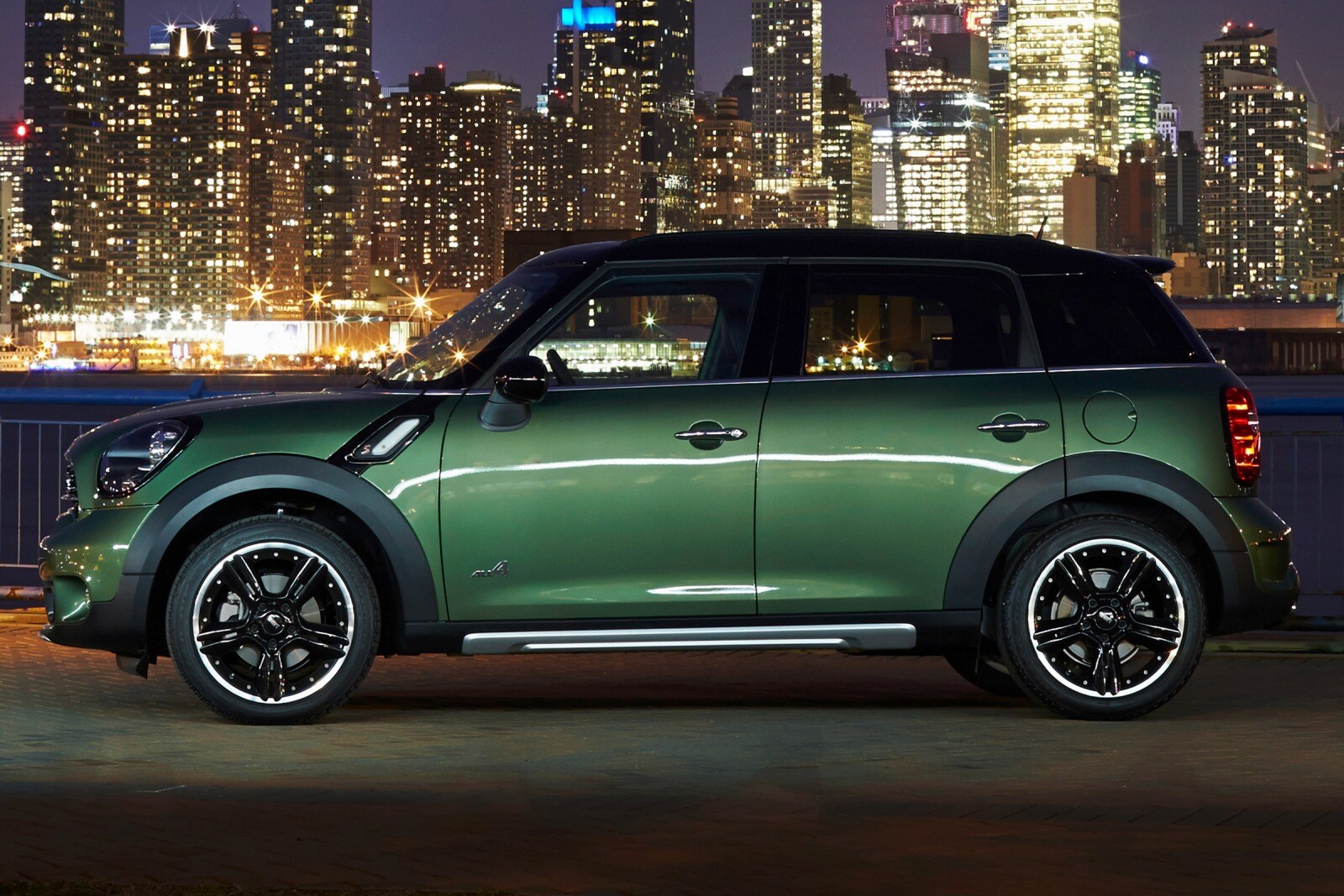 2016 MINI Cooper Countryman S ALL4 Wagon Exterior Shown