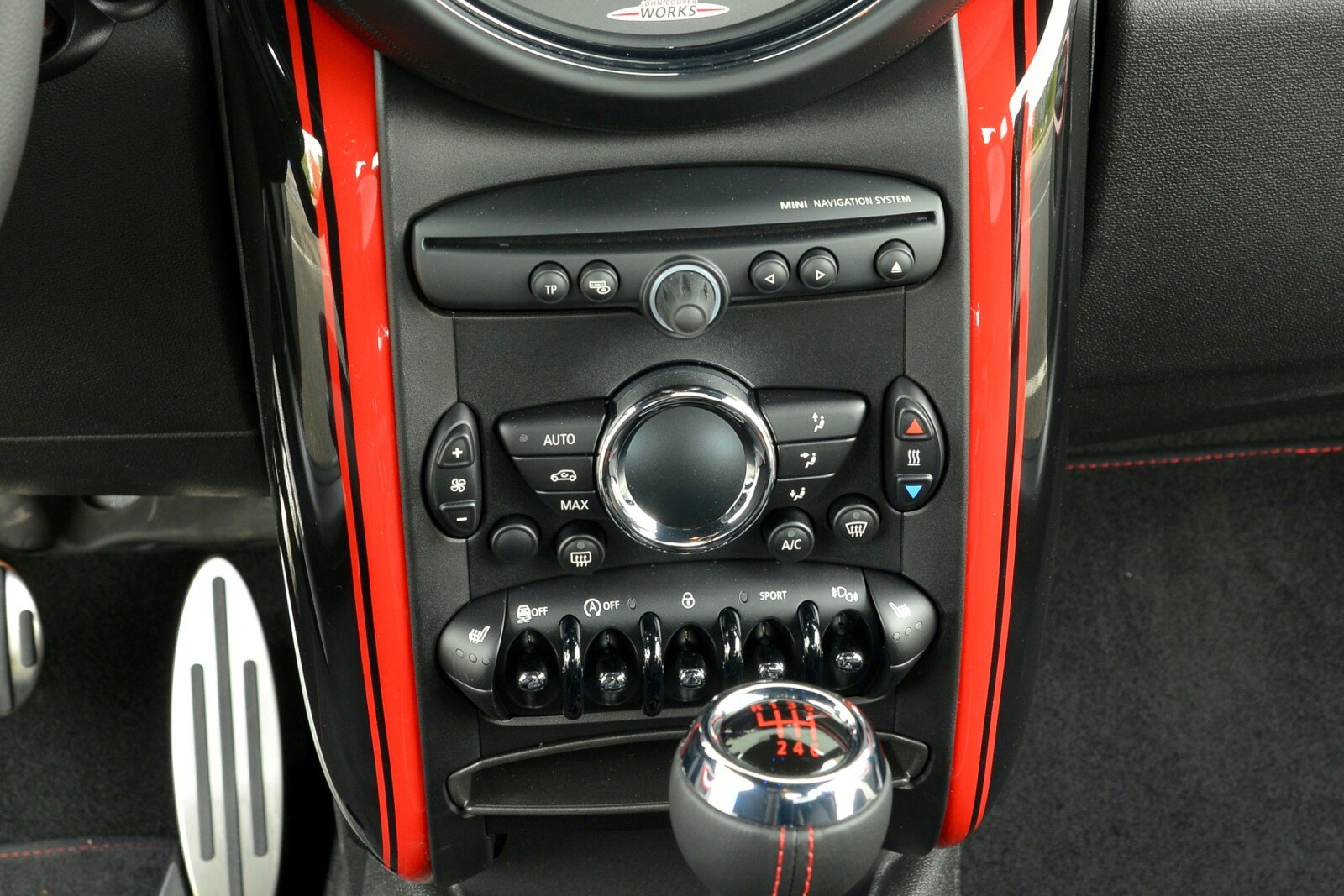 2016 Mini Cooper interior CC