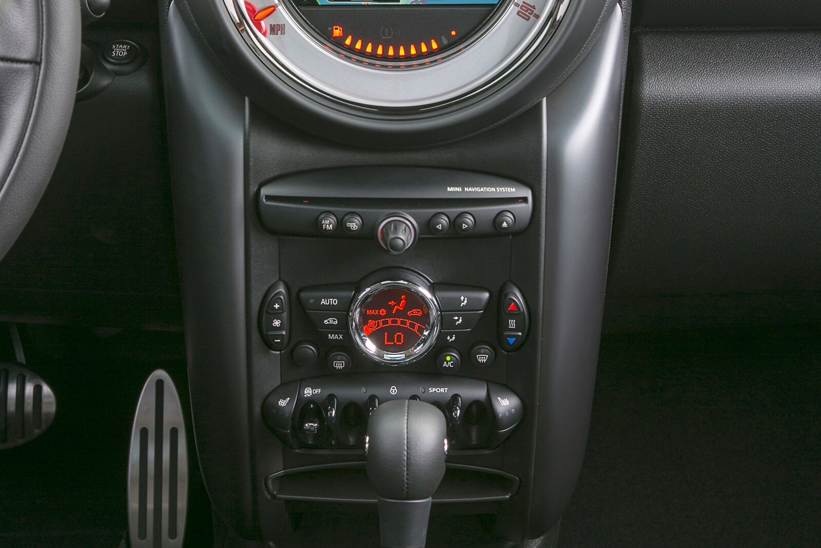 2016 Mini Cooper interior CC
