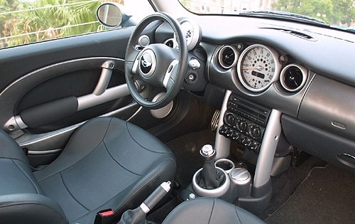 2004 Mini Cooper interior I