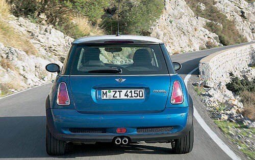 2006 MINI Cooper S 2dr Hatchback European Model Shown